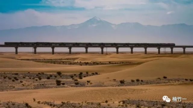 

中国建造lol比赛赌注平台完成世界上第二大流沙沙漠(图)