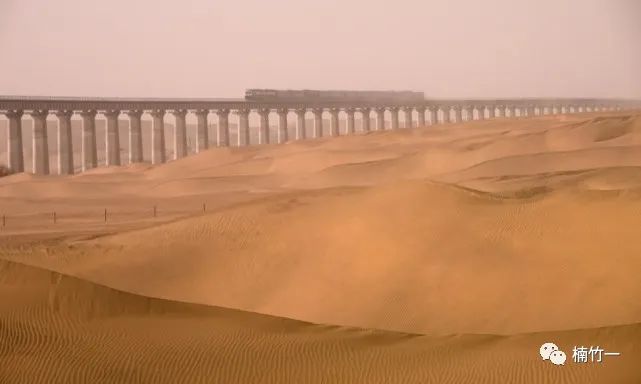 

中国建造lol比赛赌注平台完成世界上第二大流沙沙漠(图)